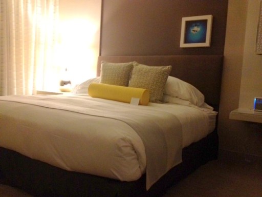 Deluxe room at Hotel Wilshire