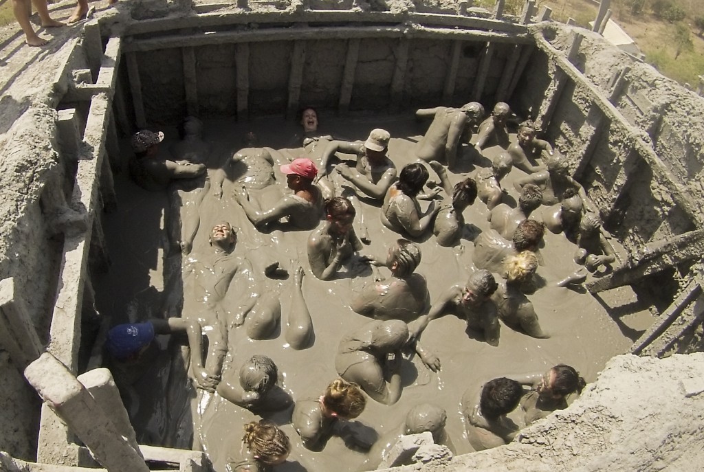 bodies in mud, mud volcano, cartagena, colombia