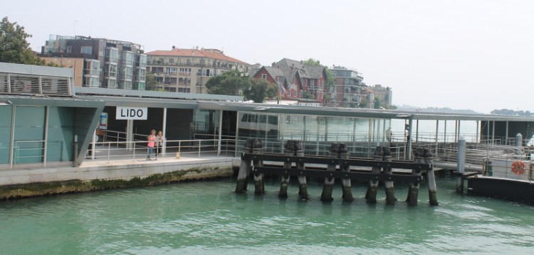 Take a water taxi from Venice to Lido Beach
