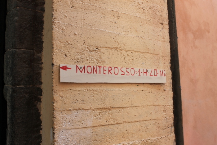 Sign for Monterosso trail